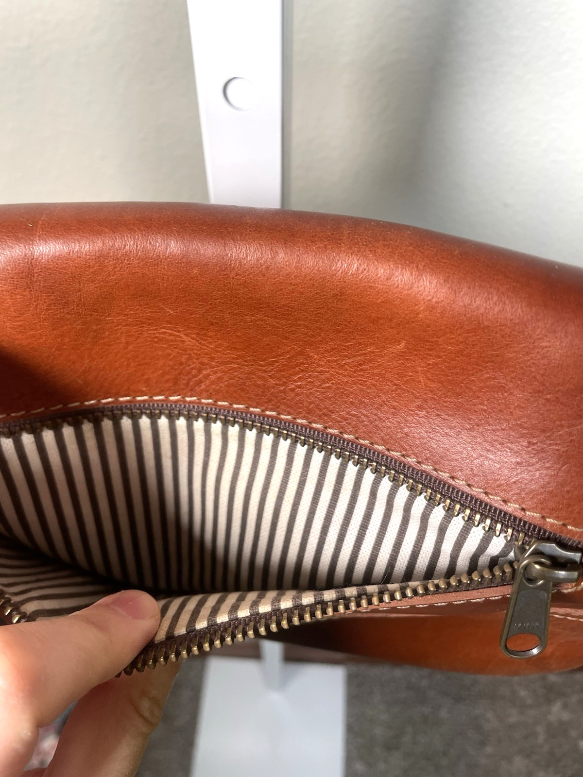 Buffalo Jackson Brown Leather Fold Over Crossbody Bag Handbag Purse Madison