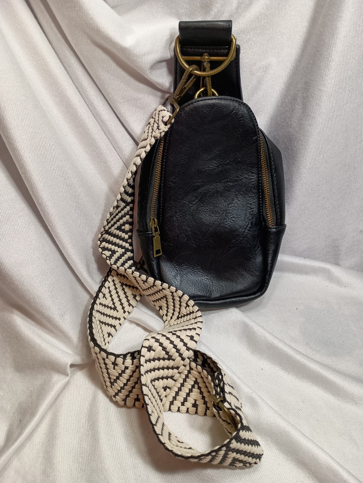 Pink Lily Black Leather Sling Bag With Detachable Strap Casual Stylish Business