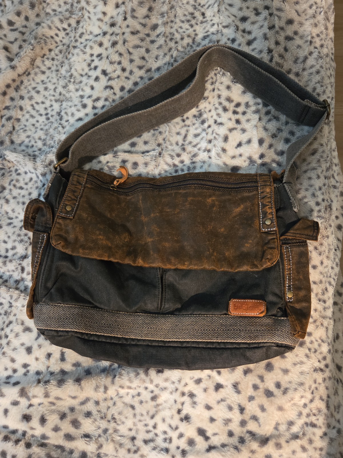 Bed Stu Hawkeye Messenger Bag Waxed Canvas Strap Leather Unisex Hip Grunge