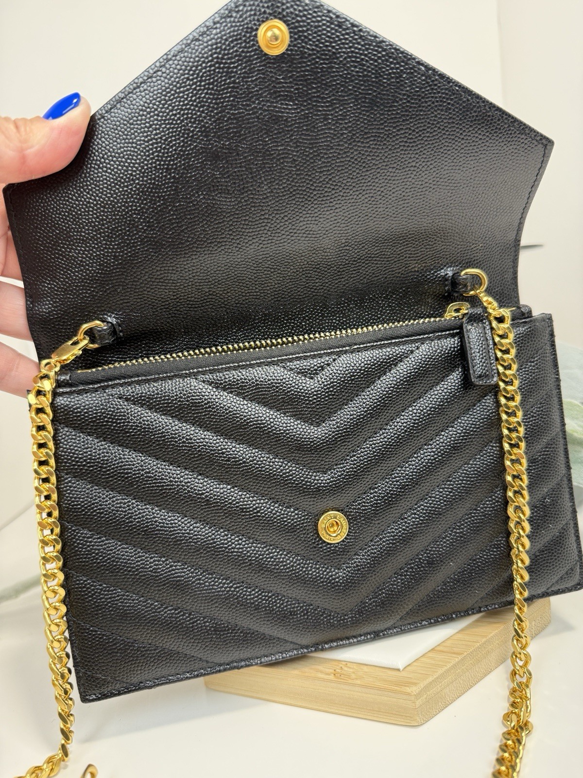 YSL CASSANDRE ENVELOPE CHAIN WALLET IN GRAIN DE POUDRE LEATHER