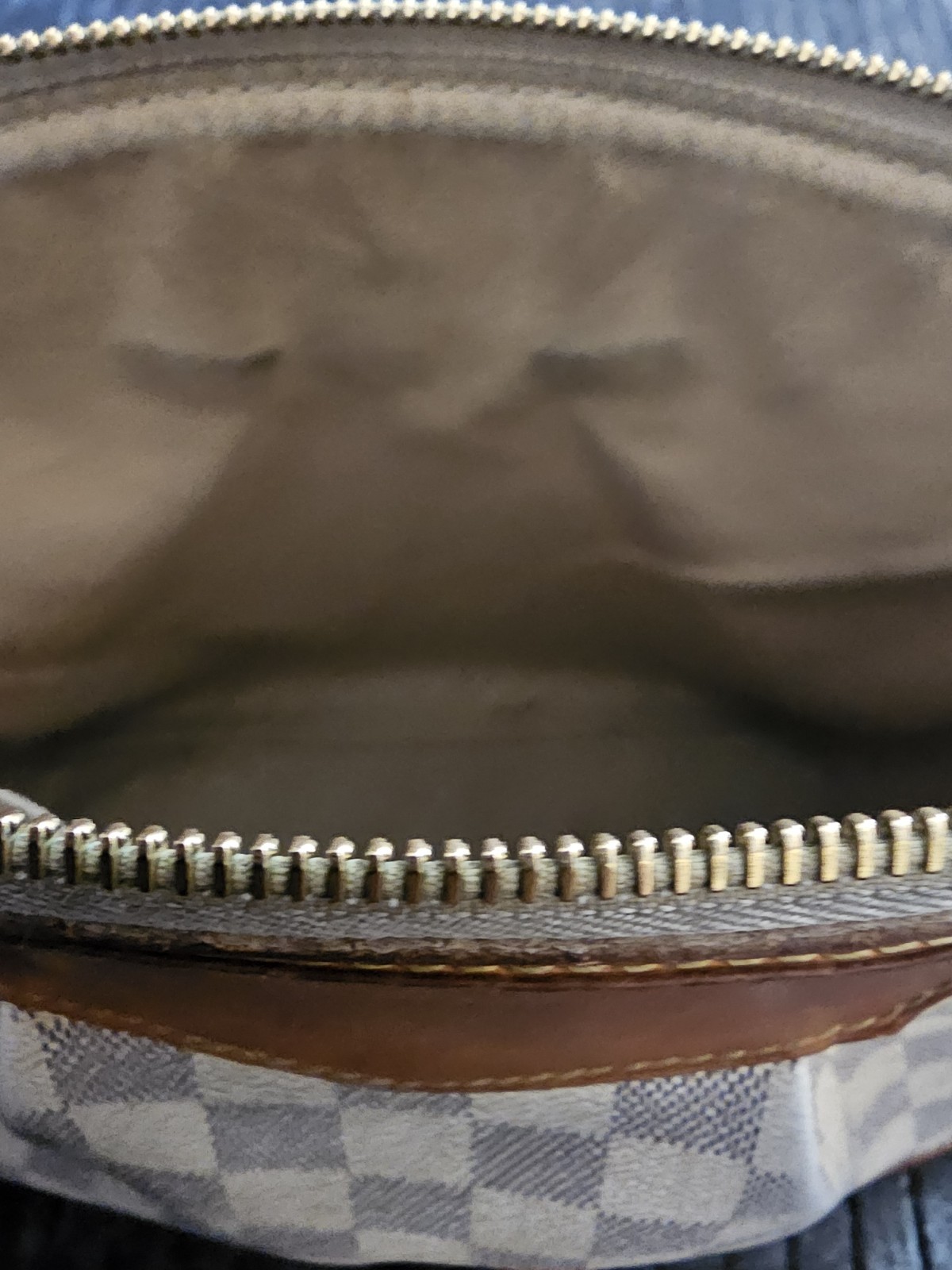 Louis Vuitton Siracusa Shoulder Bag PM Leather Wt