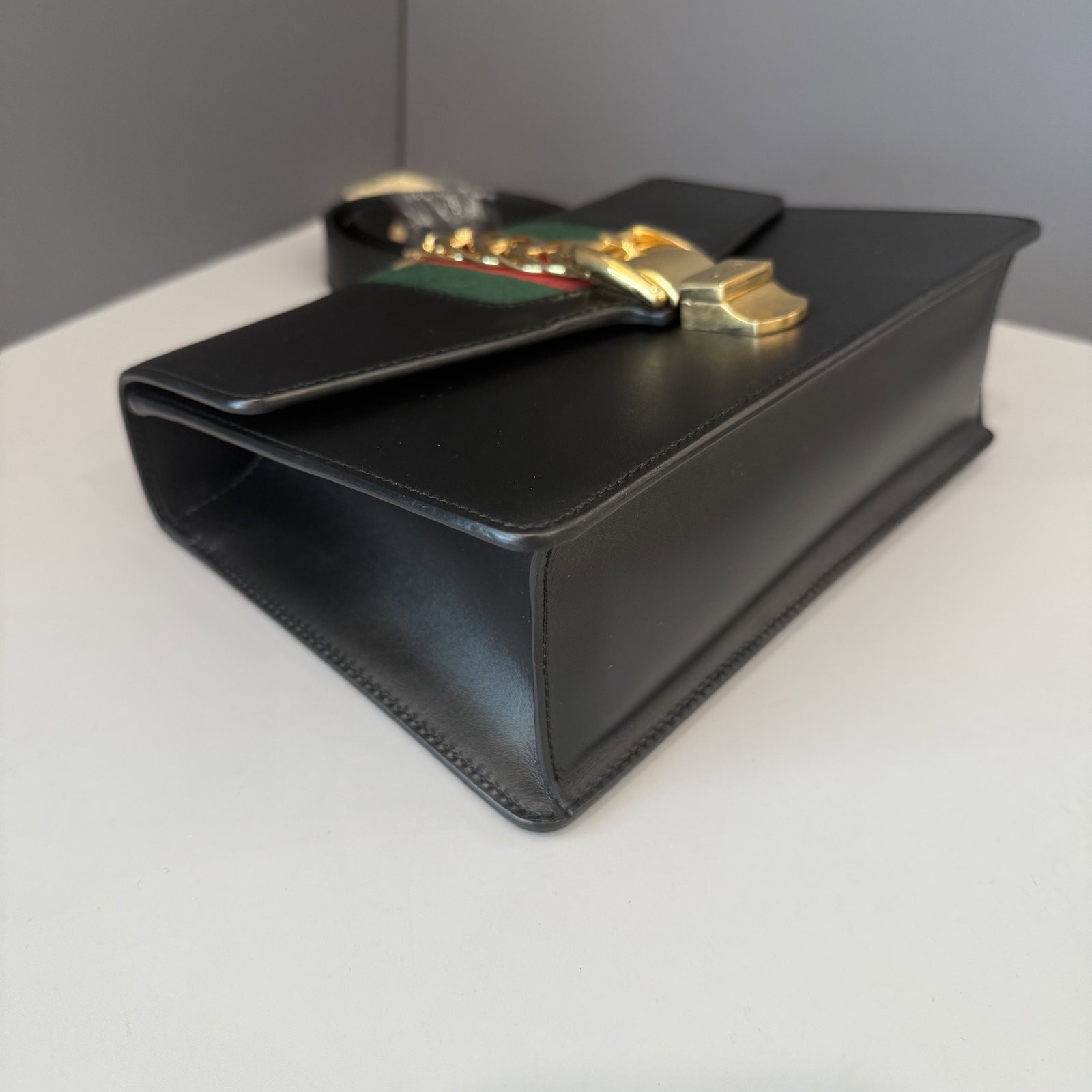 Gucci Small Sylvie Shoulder Bag Black Calfskin (ws010626i5)