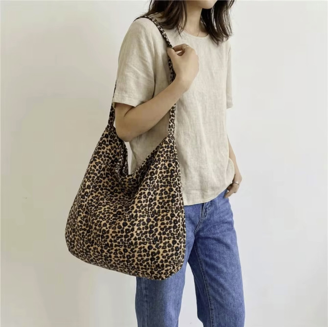 Printed Leopard Print Handbag Large Capacity Tote Bag Canvas Crossbody Bag Korea
