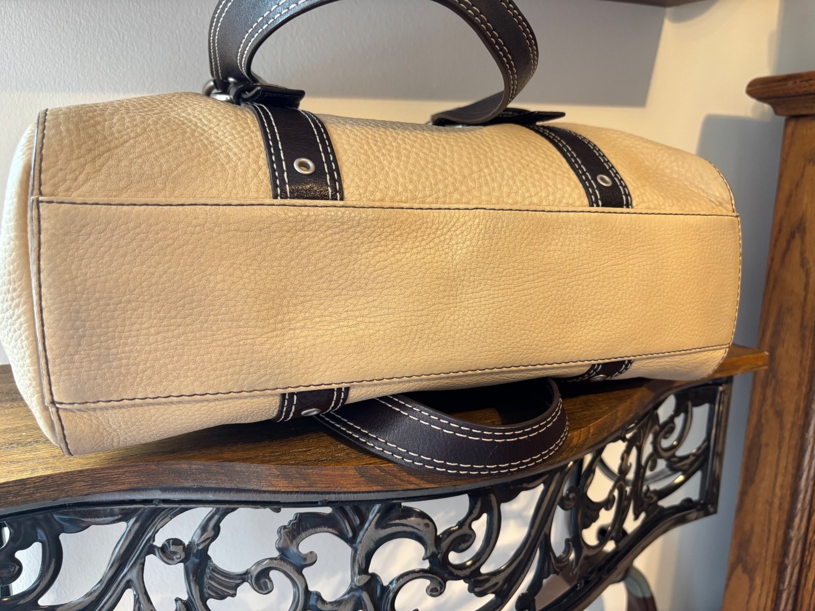 Coach Chelsea Pebbled Leather Shoulder Bag in Beige & Chocolate Browb