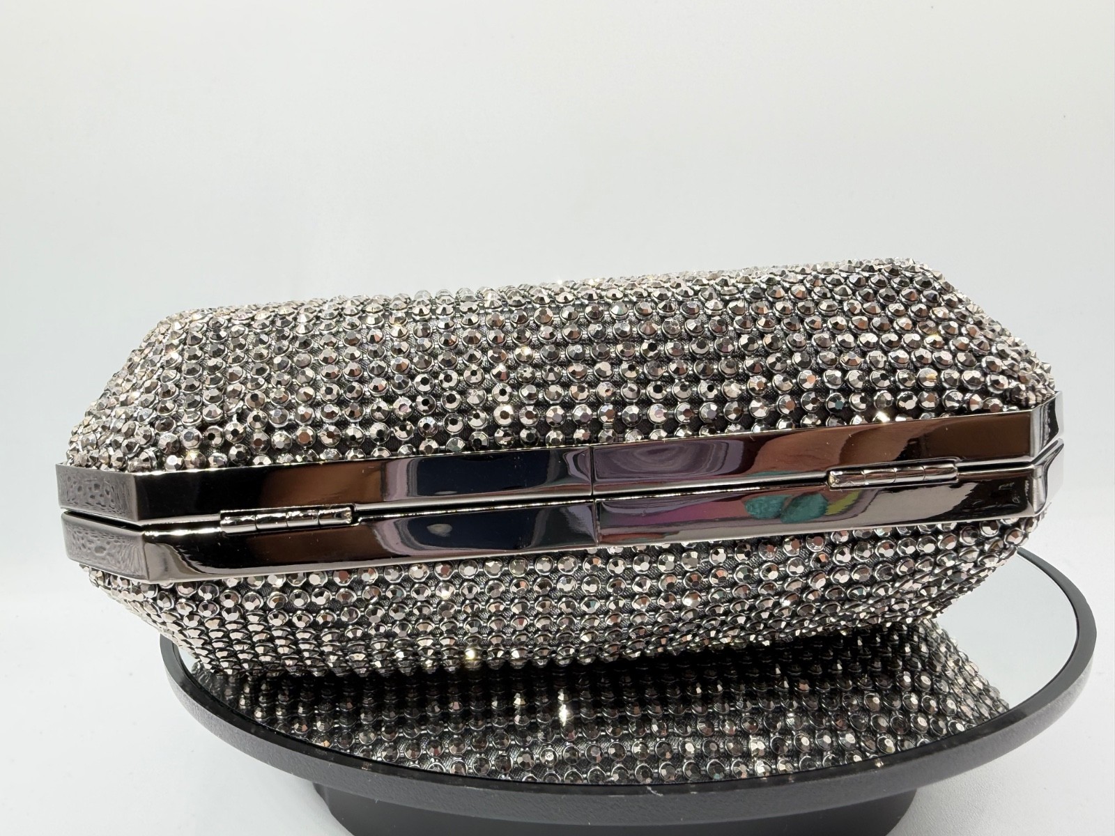 Signature Club A Jeweled Evening Bag Silver Clutch Purse w/Shoulder Chain Strap