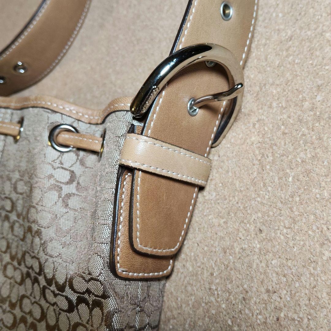 Coach Canvas Shoulder Bag Camel 20-24cm