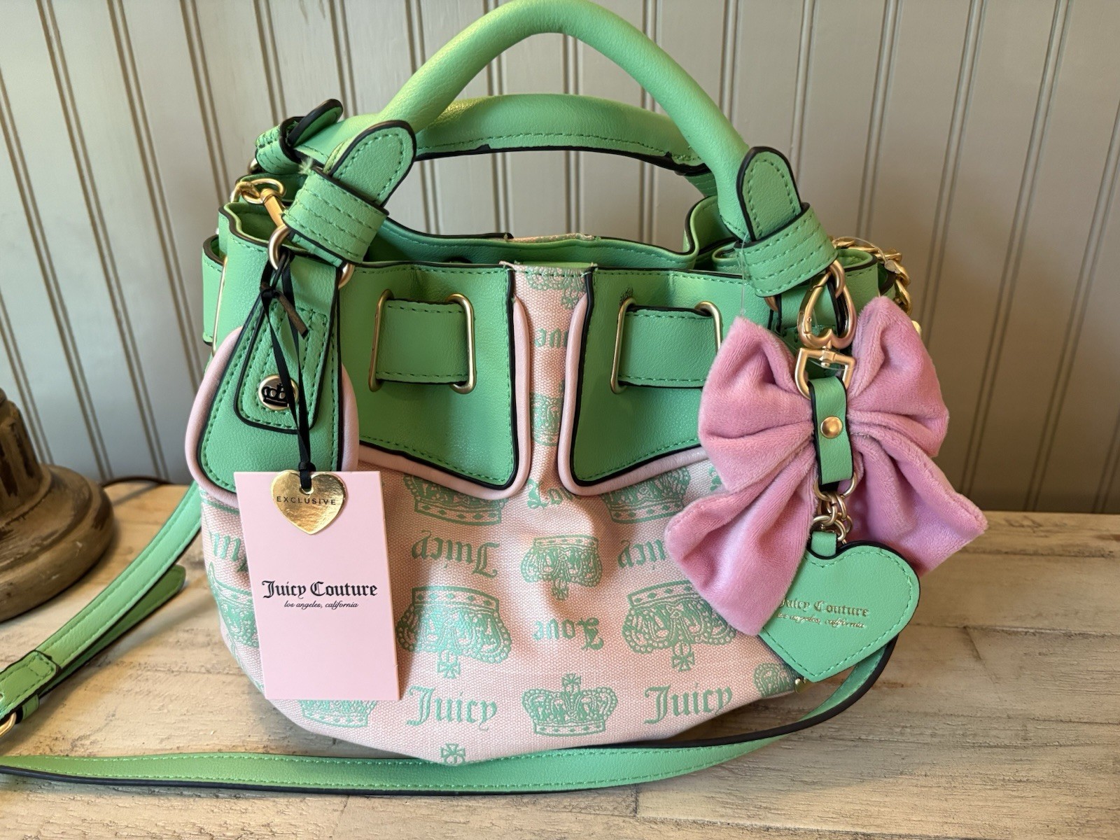Juicy Fan Club Pink Diamond Retro Green Crossbody Crown Print Bow Charm NWT