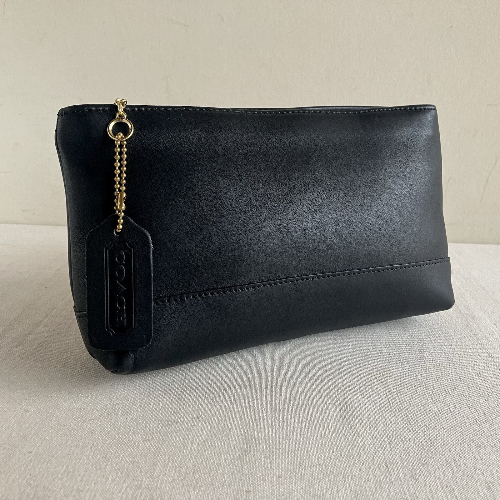 Vintage Coach Cosmetic Case Large 7172 Navy Leather Zip Pouch Clutch 90s USA