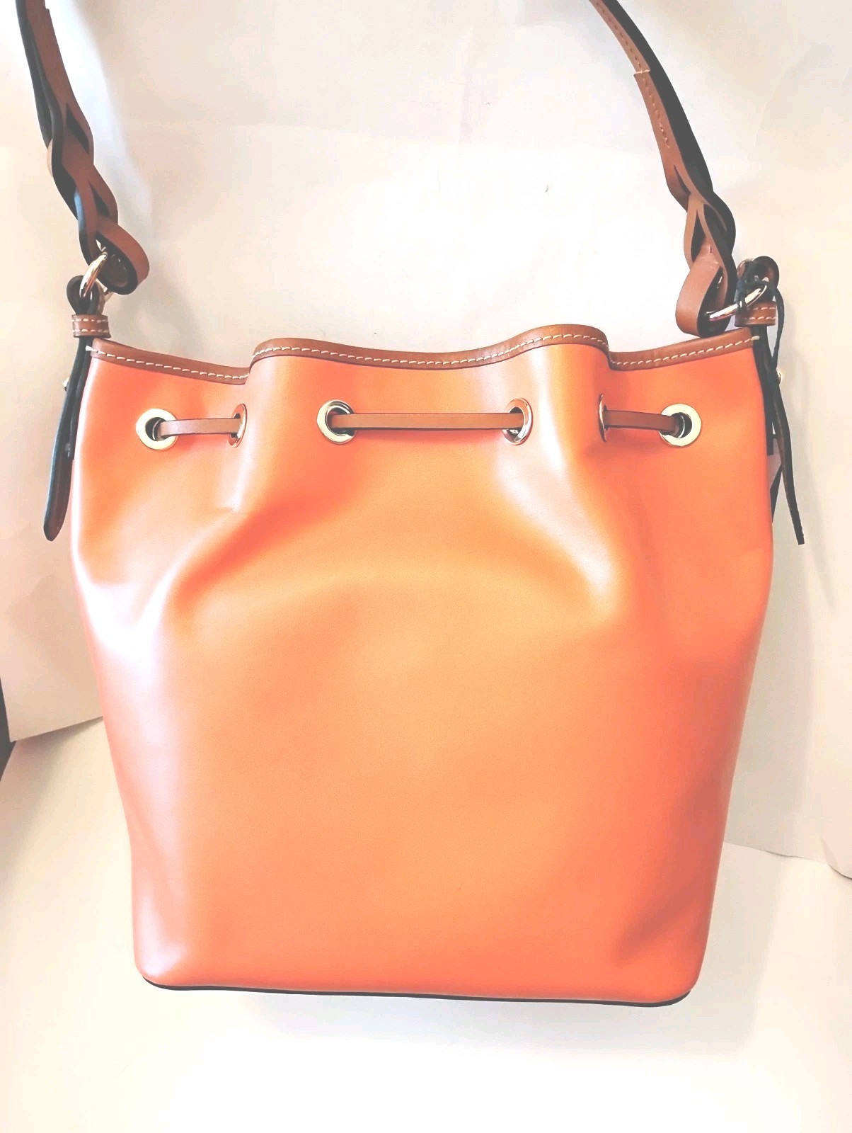 DOONEY & BOURKE WEXFORD TASHA SMOOTH LEATHER DRAWSTRING SHOULDER BAG CORAL NWT