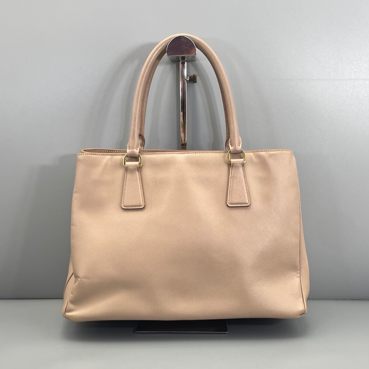AUTH PRADA Galleria Medium Nude Pink Saffiano Leather Tote Handbag.