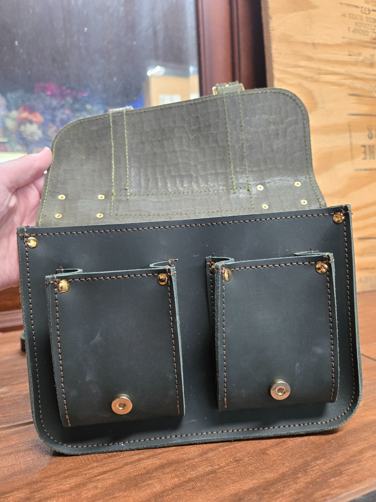 Grafea Micro Leather Purse- Green leather with alligator printed suede backing