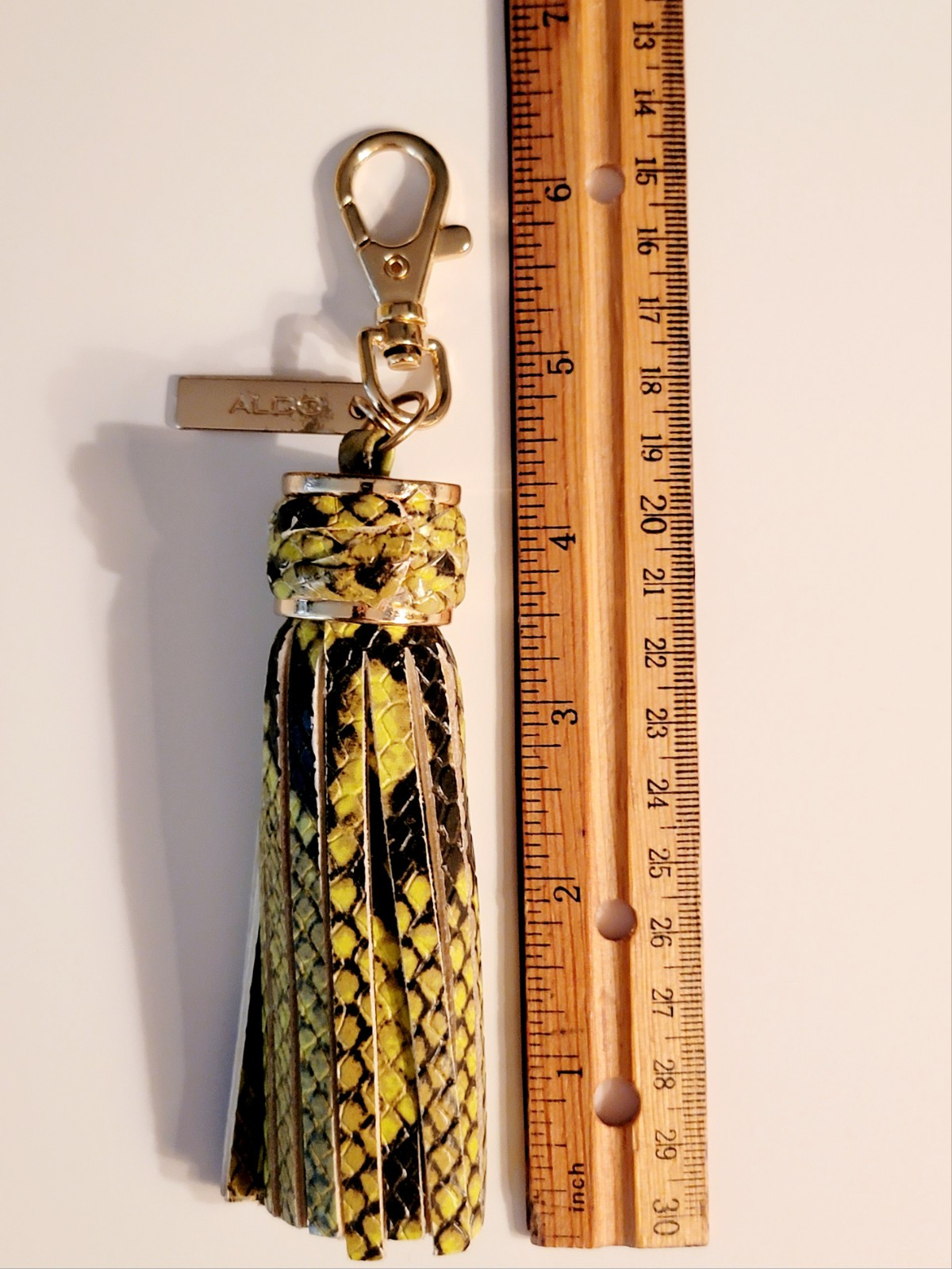 ALDO SMALL ACID GREEN FAUX PYTHON CROSSBODY HANDBAG, STRAP & TASSEL