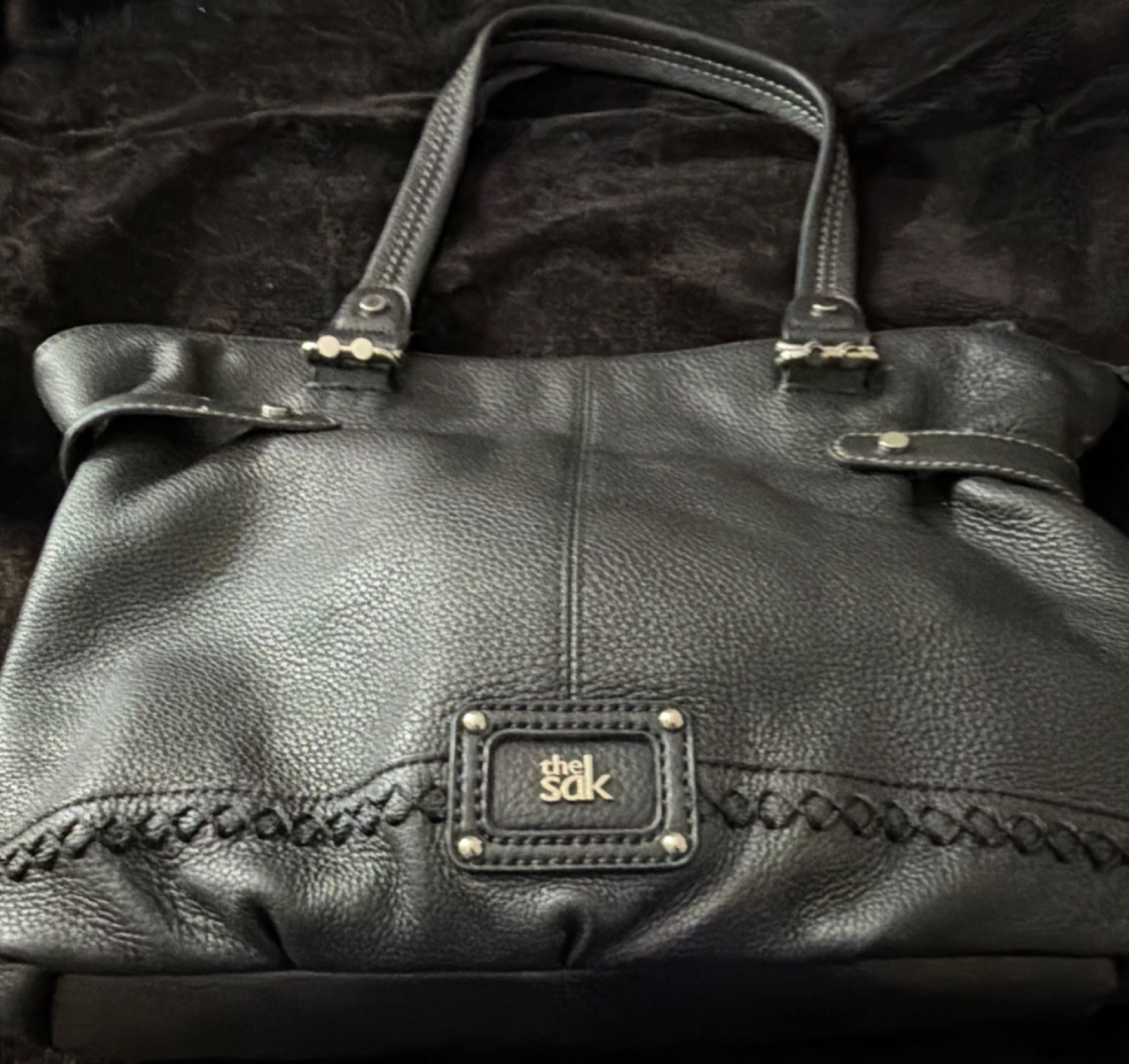 The Sak Black Pebbled Leather Shoulder Bag Double Handles Stitching Logo Plaque
