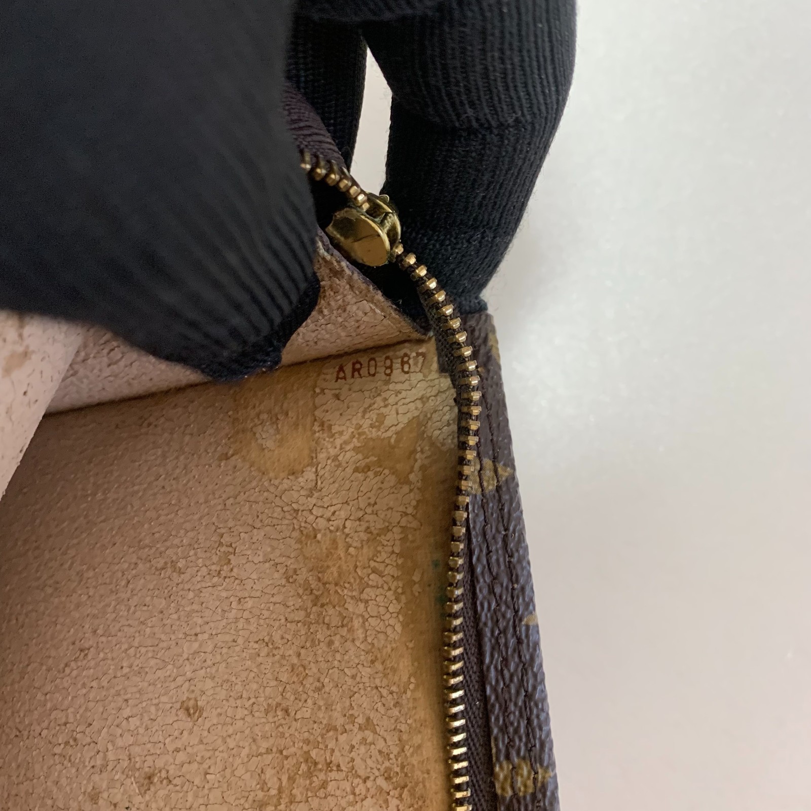 Auth Louis Vuitton Bucket Pouch PM Monogram Accessory Pouch Pochette France #2