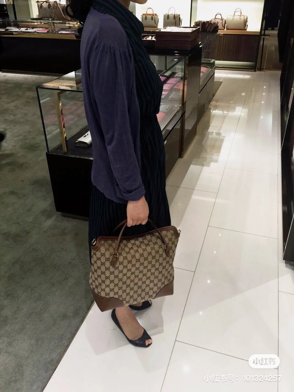 Gucci Pre-Owned Authentic Tote Brown 323673-KH1BG-9783 Canvas