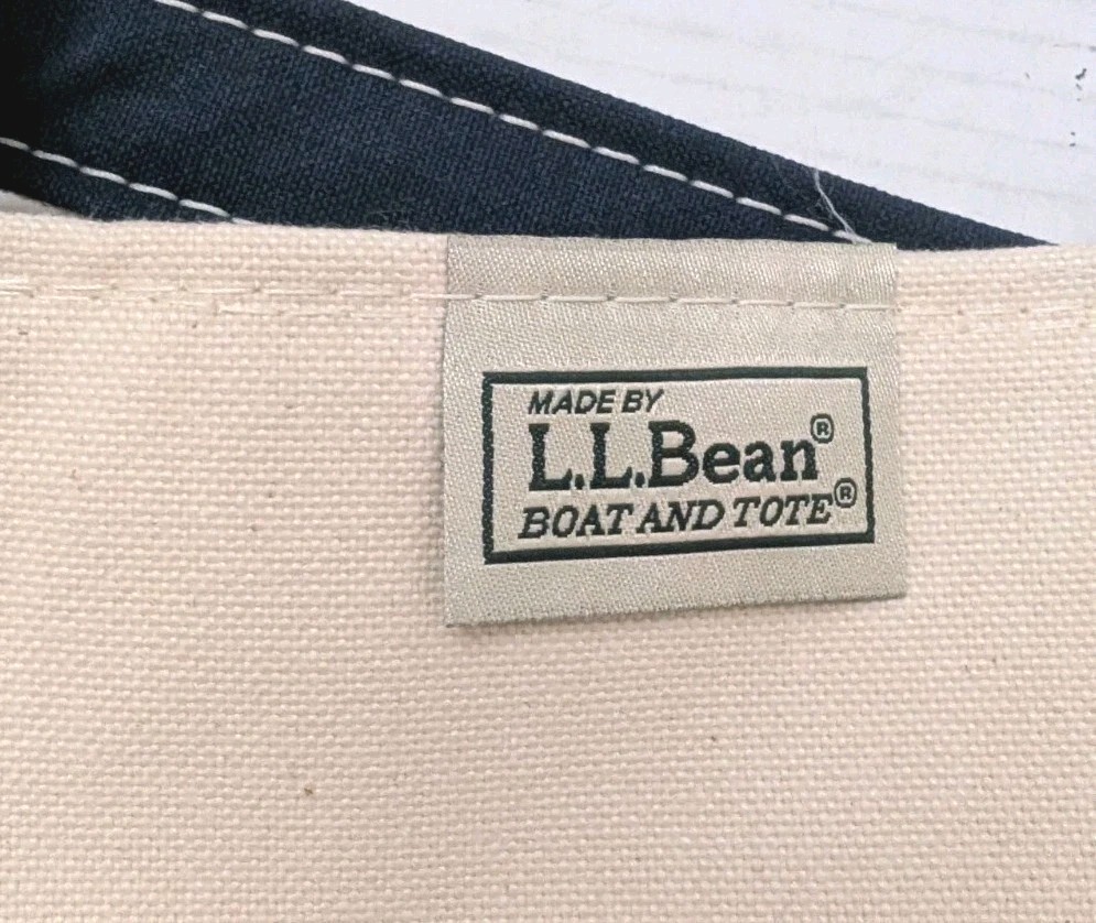 Vintage 1980s L.L. Bean Boat and Tote Cream Navy Blue Canvas Bag Classic 18″x11″