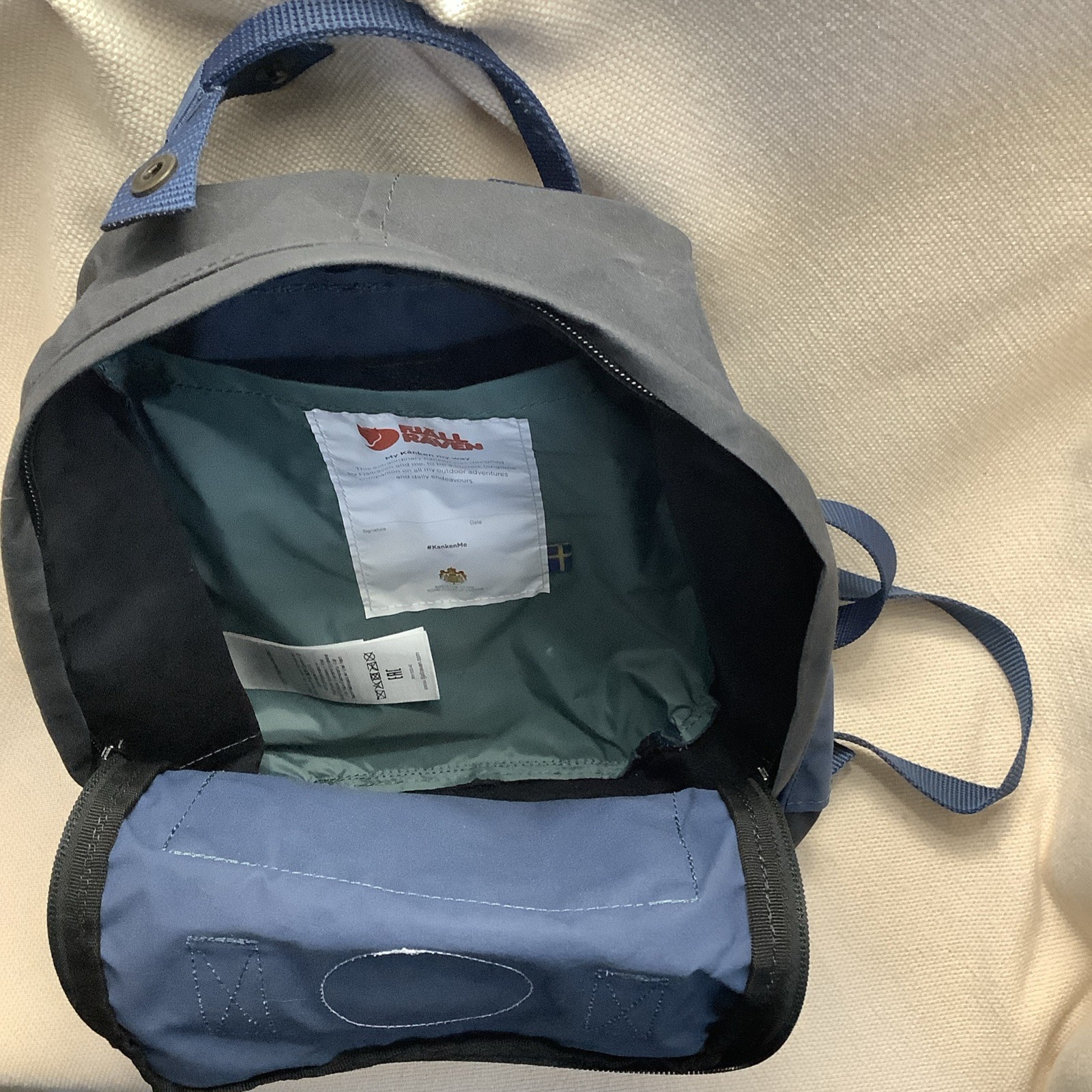 Fjallraven Kanken Me Mini backpack F000