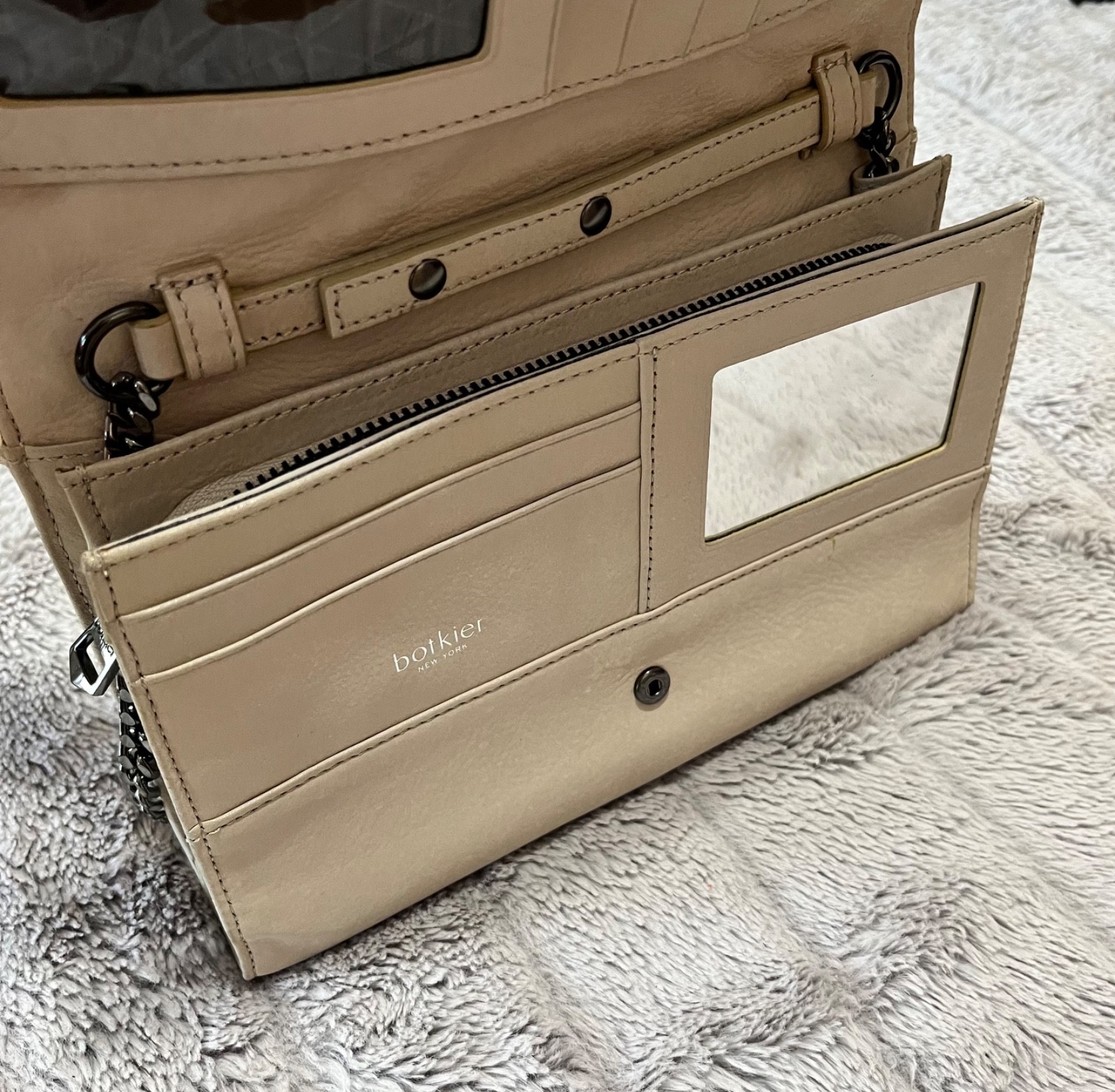 BOTKIER Off-White Quilted 100% Leather Crossbody Bag – with Dark Metal Strap