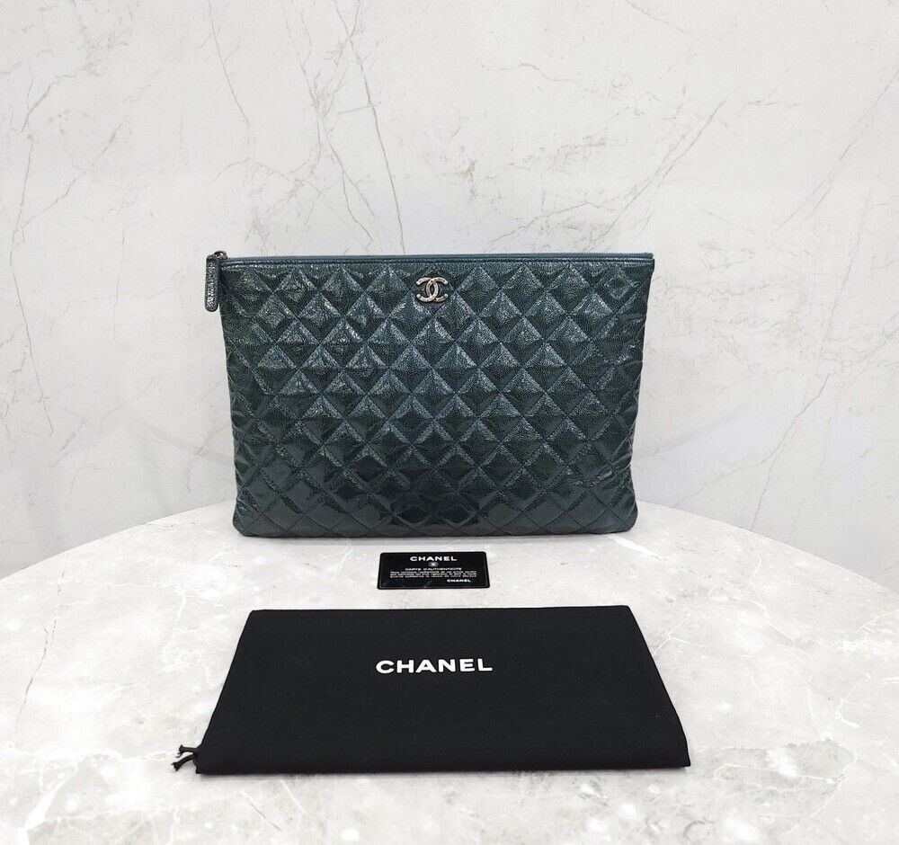 CHANEL Classic Enamel Clutch Large 19 Series 154662236 [P]