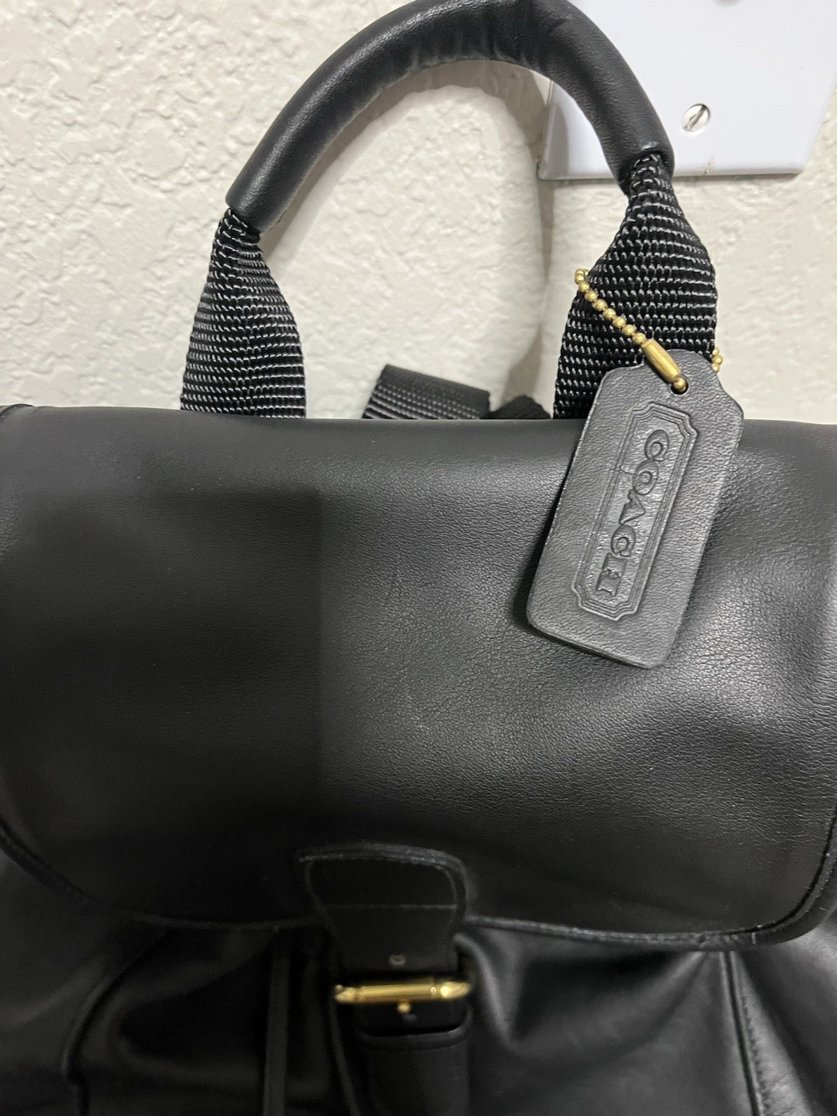 Coach Black Medium Backpack Drawstring Zip & Buckle Gold Hardware, Pockets
