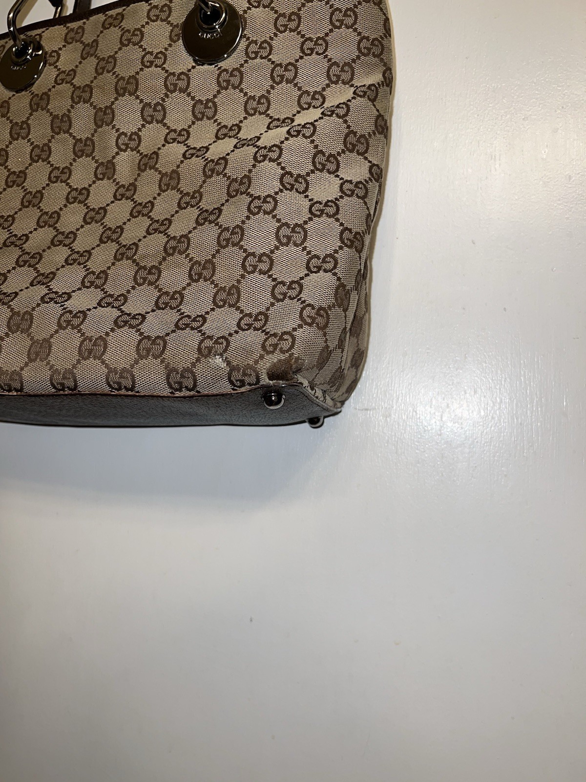 Gucci GG Monogram Zip Top Medium Tote Beige/Brown Leather Trim Inner Pockets
