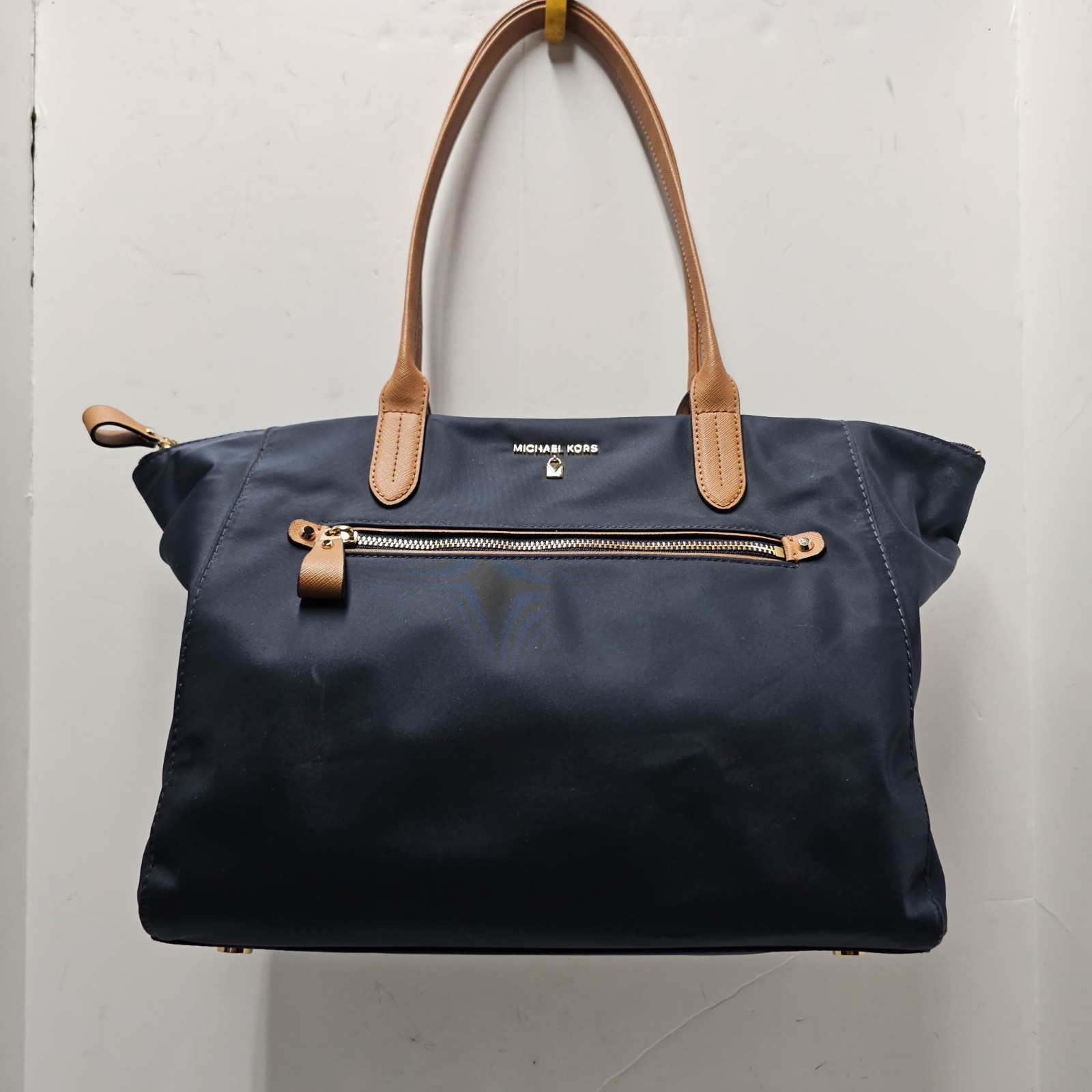 Michael Kors Kelsey Medium Tote Blue Nylon Travel Bag Luggage Sleeve Clean EUC