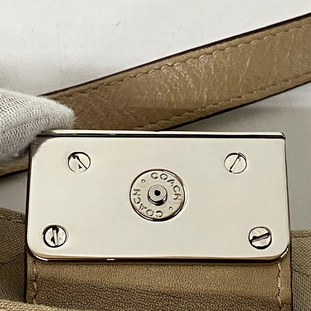 Coach Signature Shoulder Bag Beige Canvas 10.6×7.5×2.4 inches Used