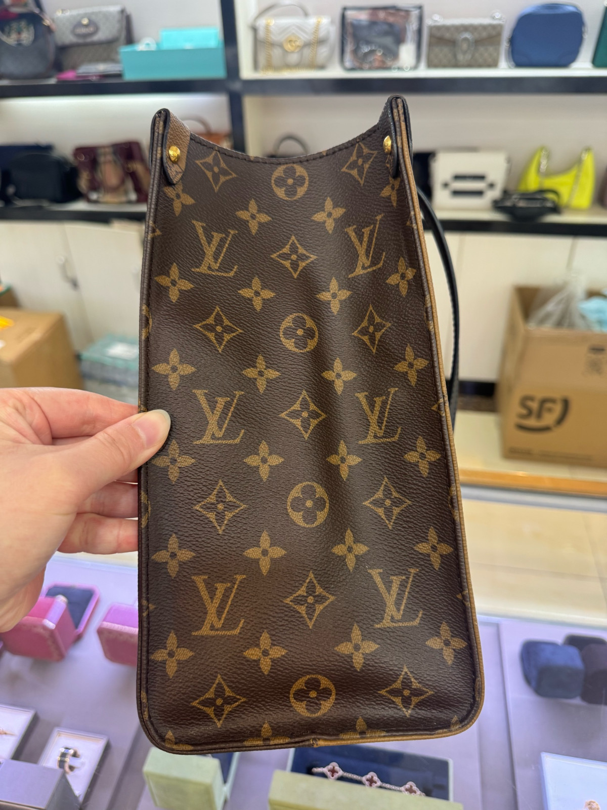 Authentic Louis Vuitton Onthego MM Monogram Canvas Tote Brown Gold-Tone eBay AG