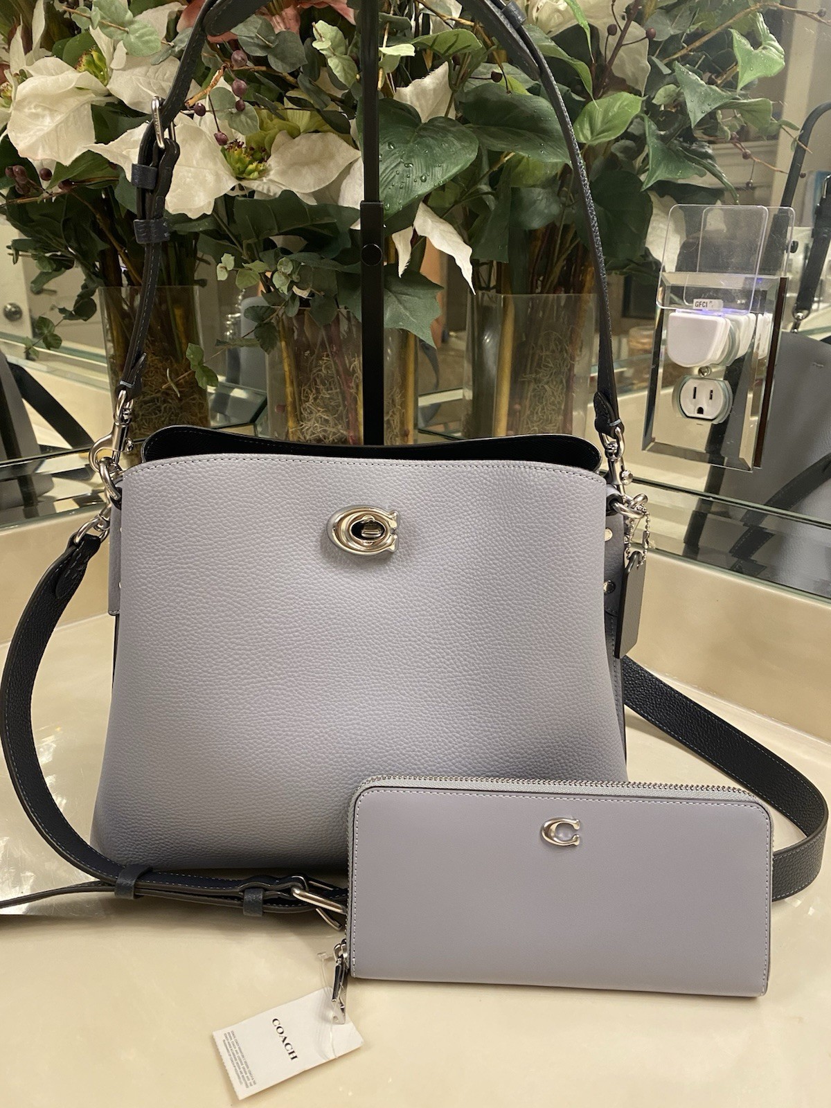 Coach Gray Pebbled Crossbody Bag Turn Lock Silver Hardware Detachable Zip Wallet