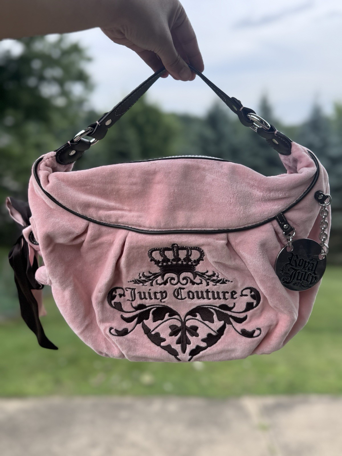 Juicy Couture Pink Shoulder Bag Zip Closure Bow Logo Bag Charm Silver Pockets