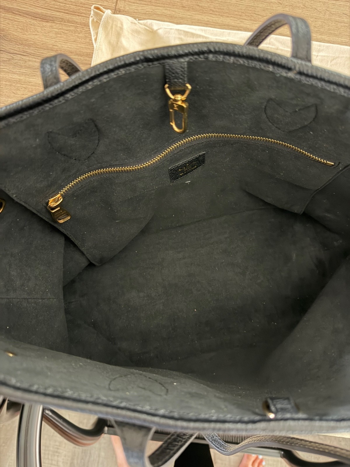 Louis Vuitton Neverfull MM Empreinte Giant Monogram Black/Beige with the pochett
