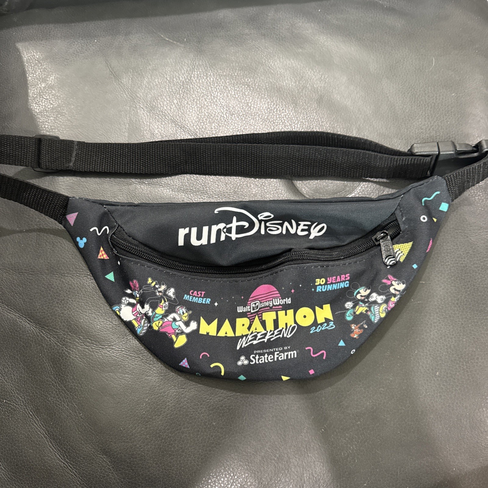 Disney Run 30th Marathon Weekend Fanny Pack Cast Member Pocket Adjustable Strap