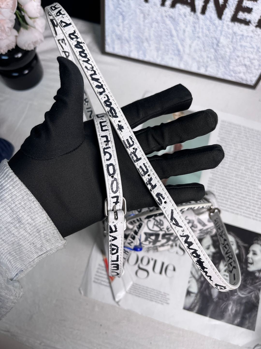 AUTH Balenciaga Hourglass XS White Graffiti Print Leather Top Handle Bag