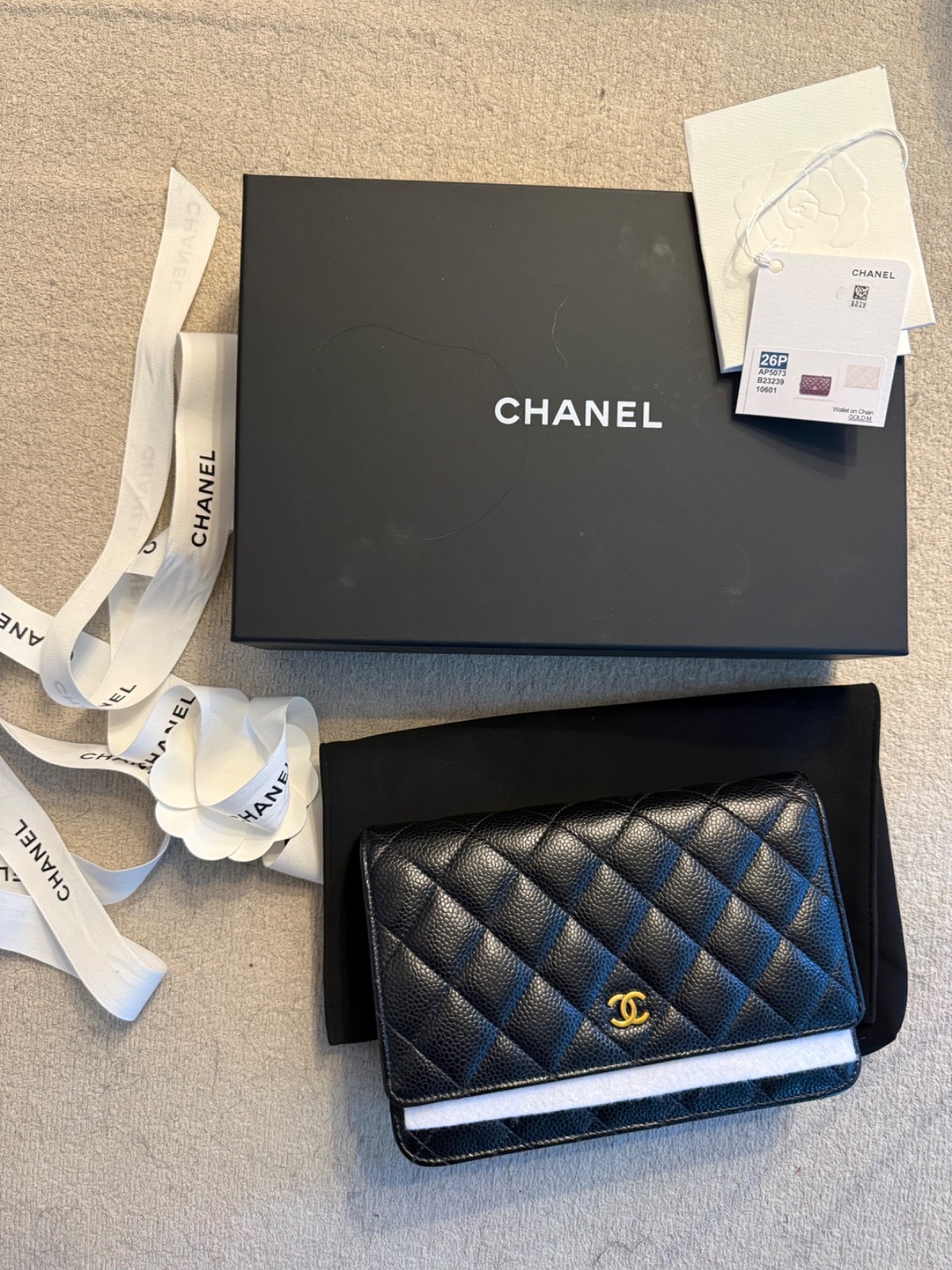 Chanel WOC (Wallet on Chain) Caviar leather Gold Hardware