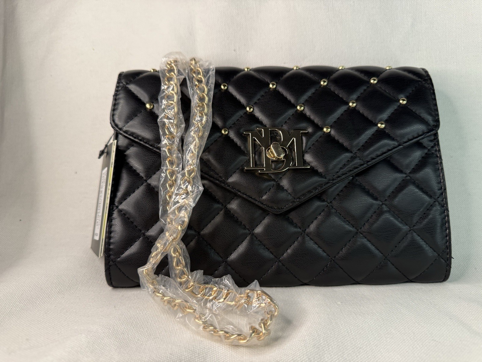 Badgley Mischka Women’s Black Quilted Studded Clutch Gold Chain, Turn Lock