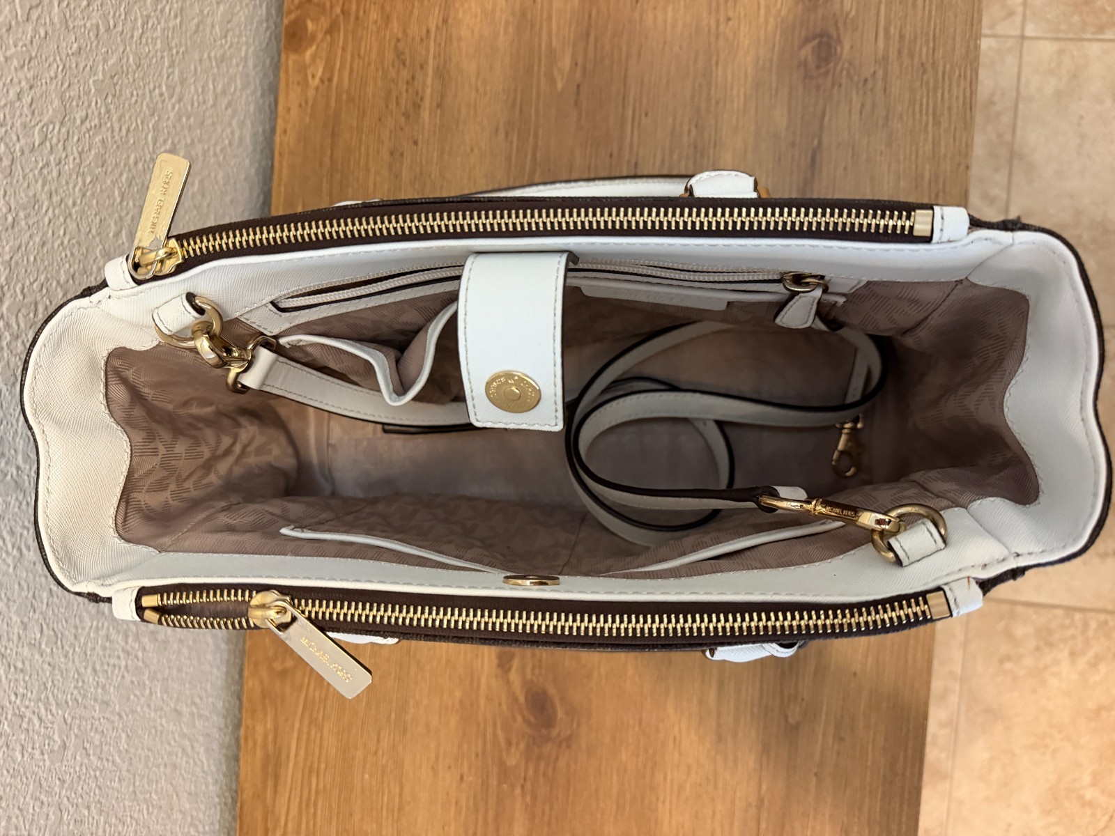 Michael Kors Sutton Medium Saffiano Leather Satchel / Shoulder Bag