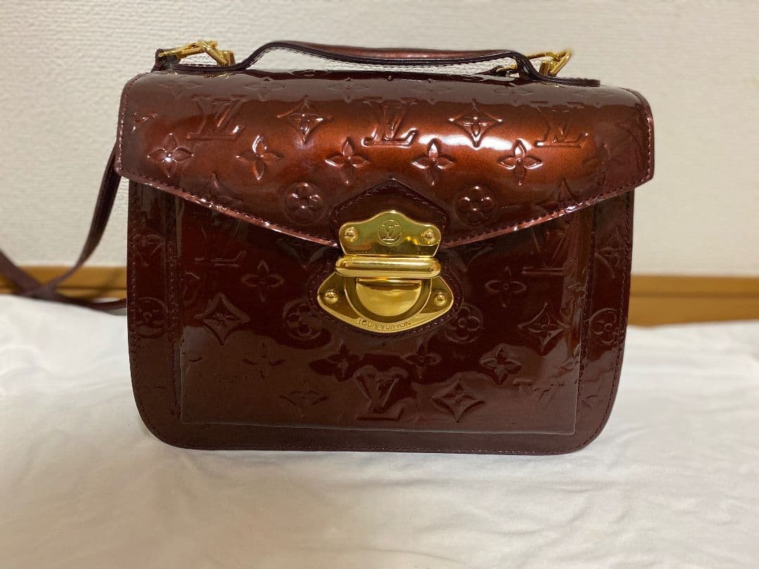 Louis Vuitton Vernis Mirada Rouge Enameled Handbag Bordeaux Authentic Vintage