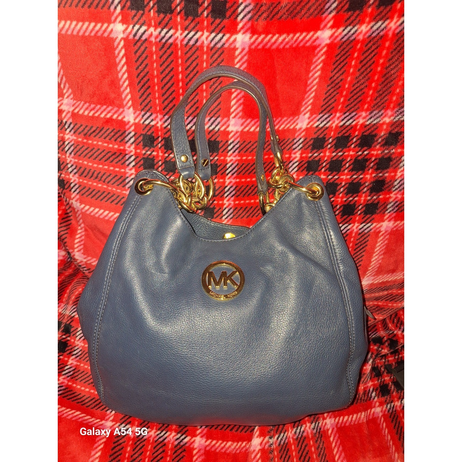 58.Michael Kors Navy Blue Pebbled Leather Fulton Hobo Shoulder Bag Gold Logo