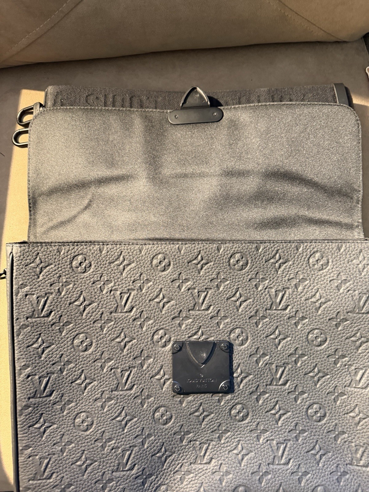 Louis Vuitton S Lock Monogram Taurillon Leather briefcase w/ Detachable Strap