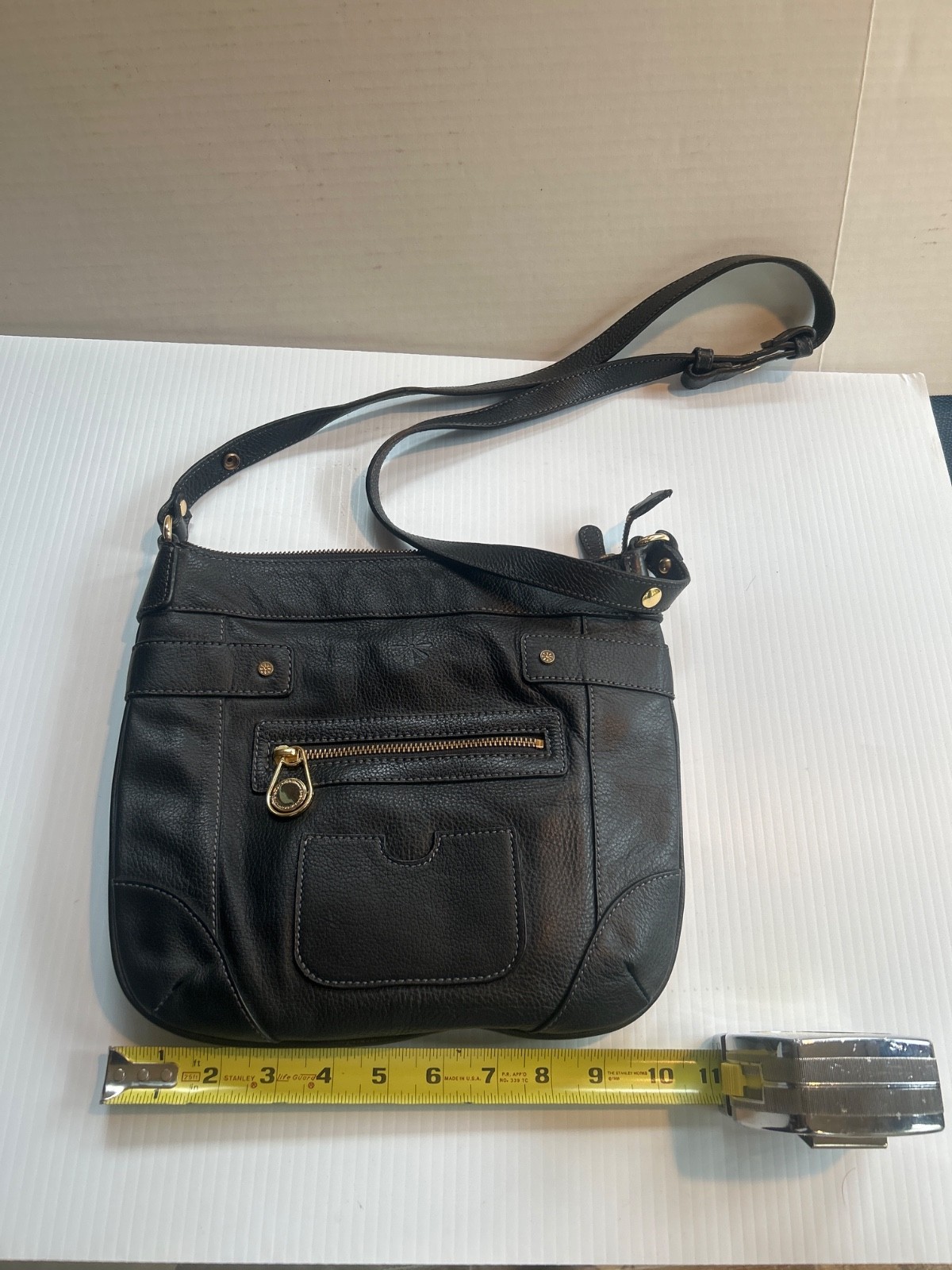 Isaac Mizrahi Live – Unisex Cross-Body Bag Leather Black
