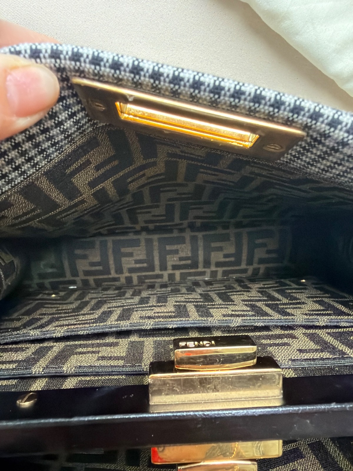 Fendi Peekaboo ISeeU Medium Houndstooth Top Handle Bag Authentic Black White