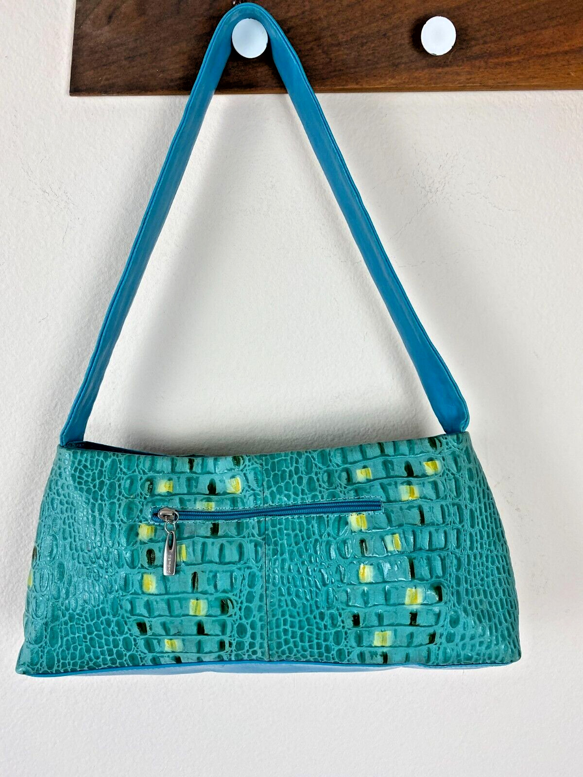 Y2K DIAMOND Italian Design Shoulder Bag Turquoise Blue Pat. Leather Fashionista
