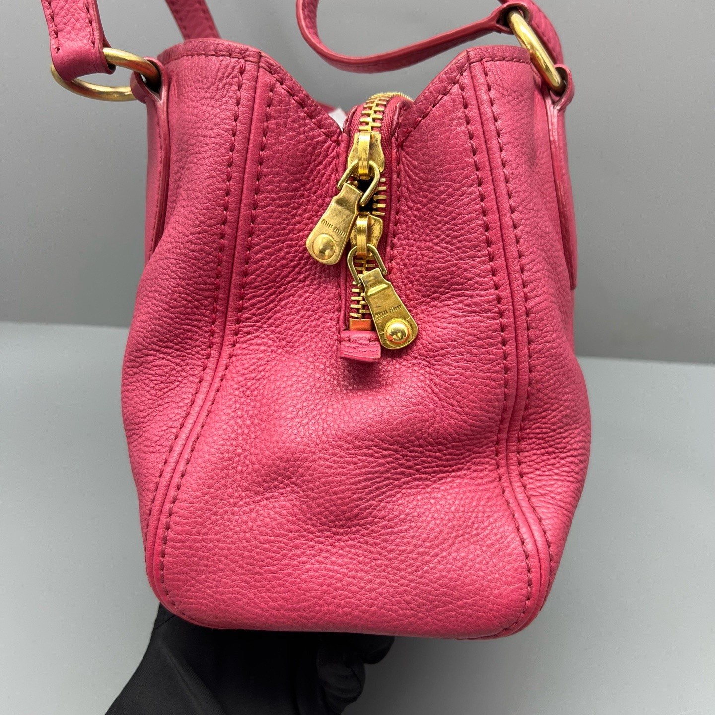 Miu Miu Pre-Owned Authentic Shoulder Bag Fuchsia 28*20*13cm