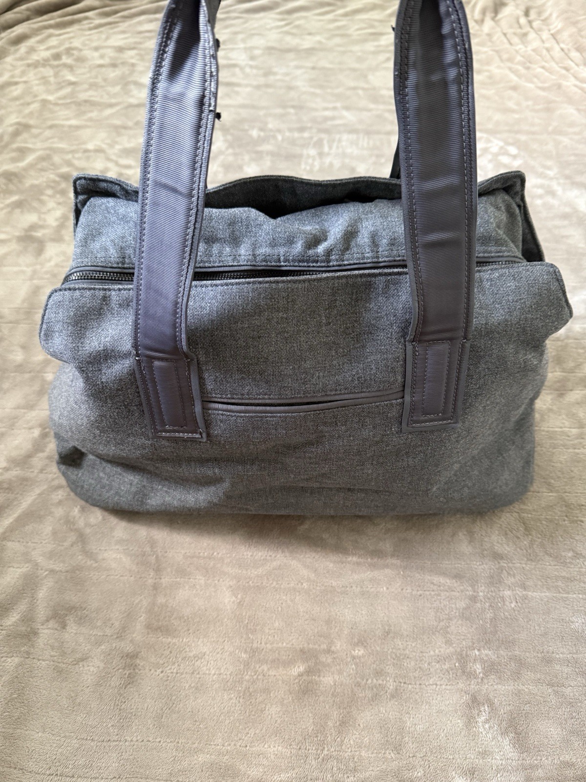 Lululemon Athletica Gray Wool Blend Tote Gym Bag Travel Carryall One Size Flaw