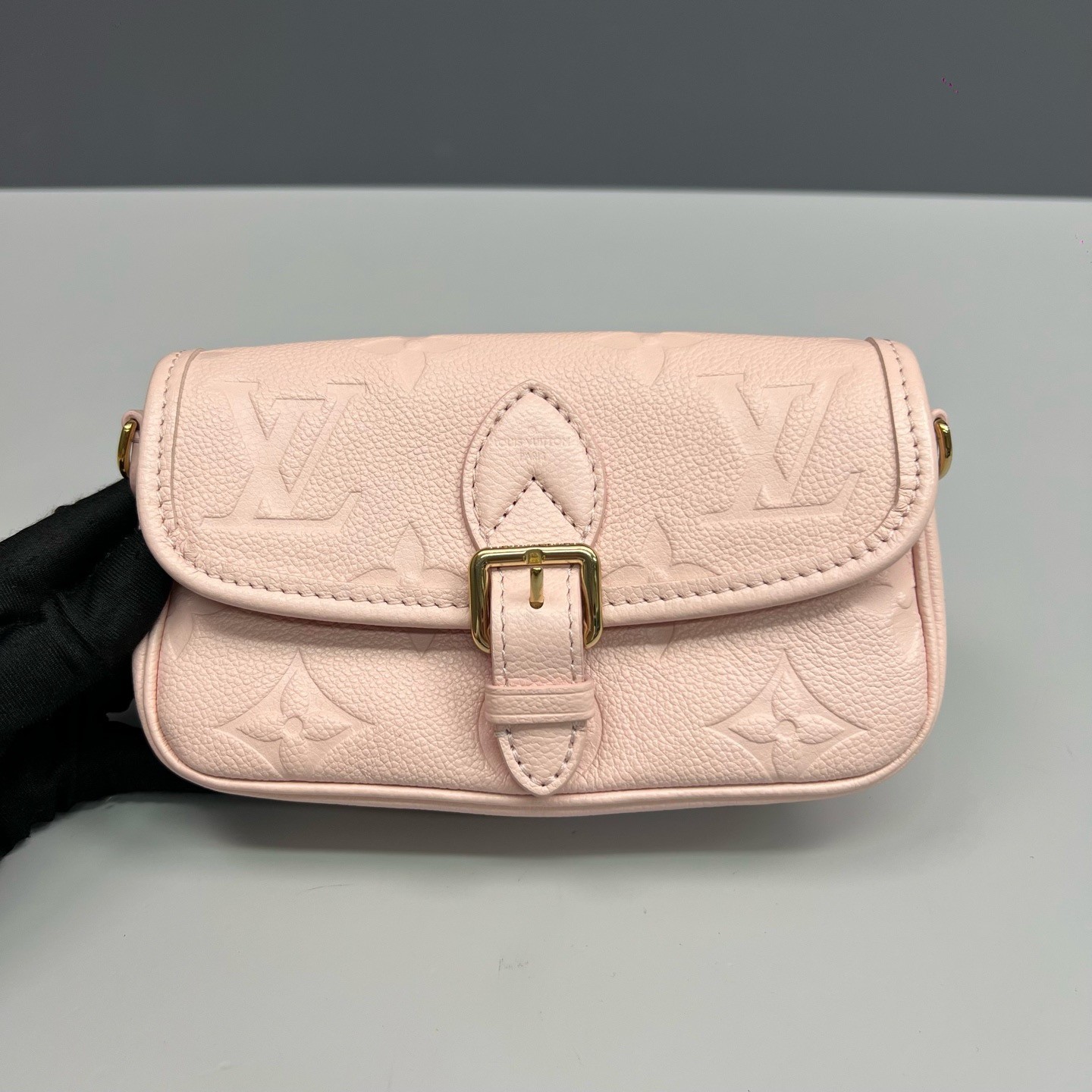 AUTH Louis Vuitton Diane Nano Pink Monogram Empreinte Leather Crossbody Bag