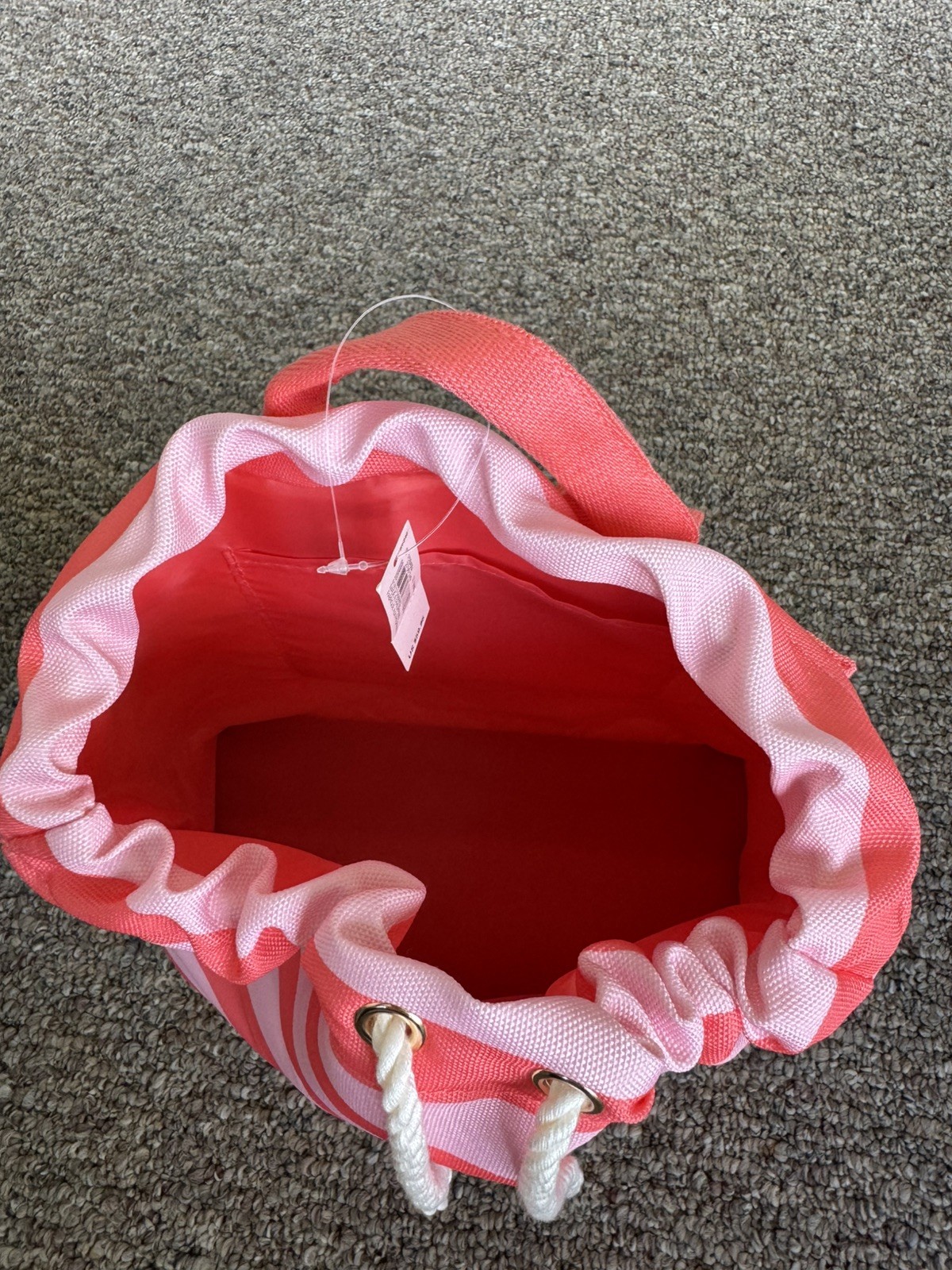 Victoria’s Secret NWT summer tote backpack w/insulated bottom for beverages