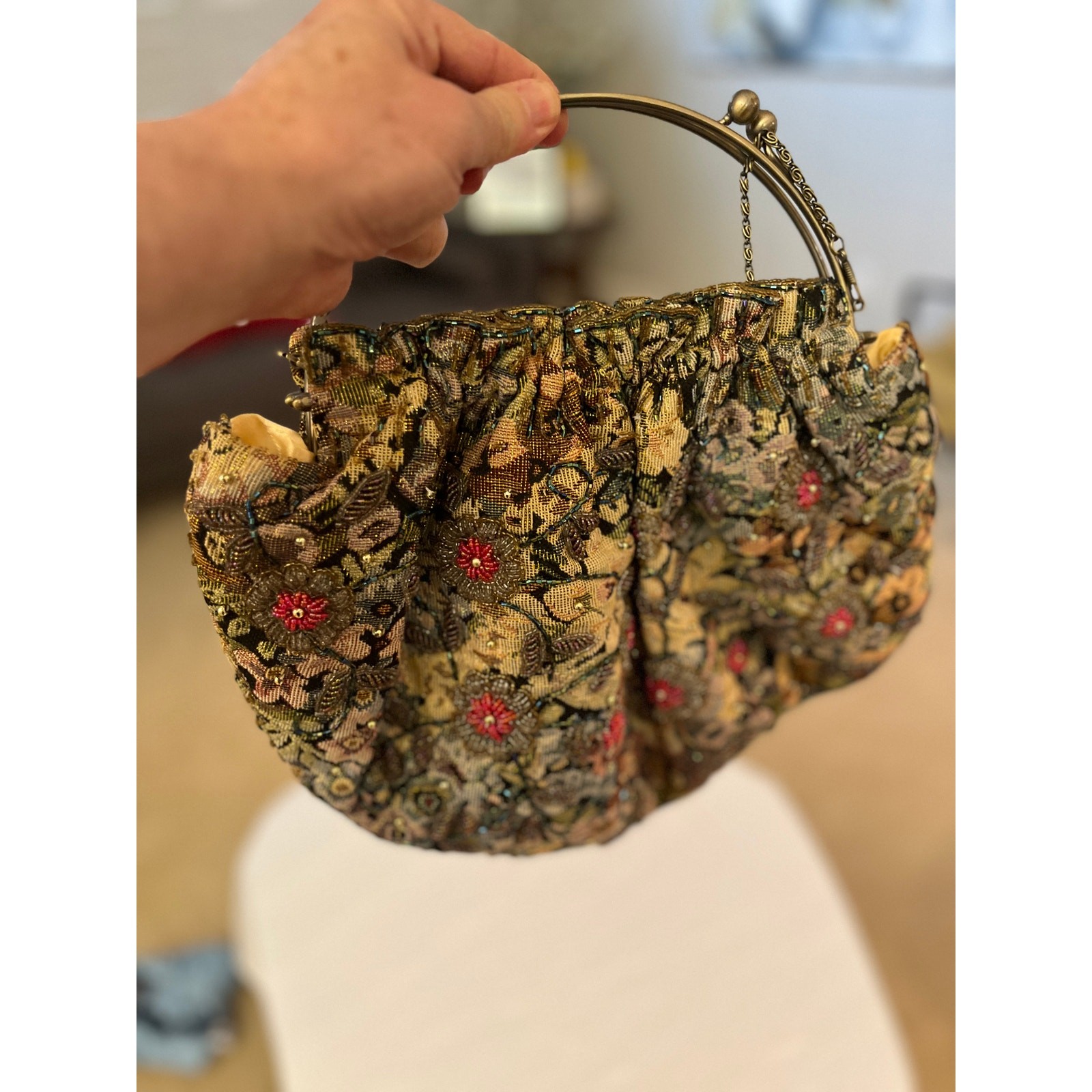 Vintage Floral Tapestry Beaded Evening Bag – Gold/Multi (V0379)