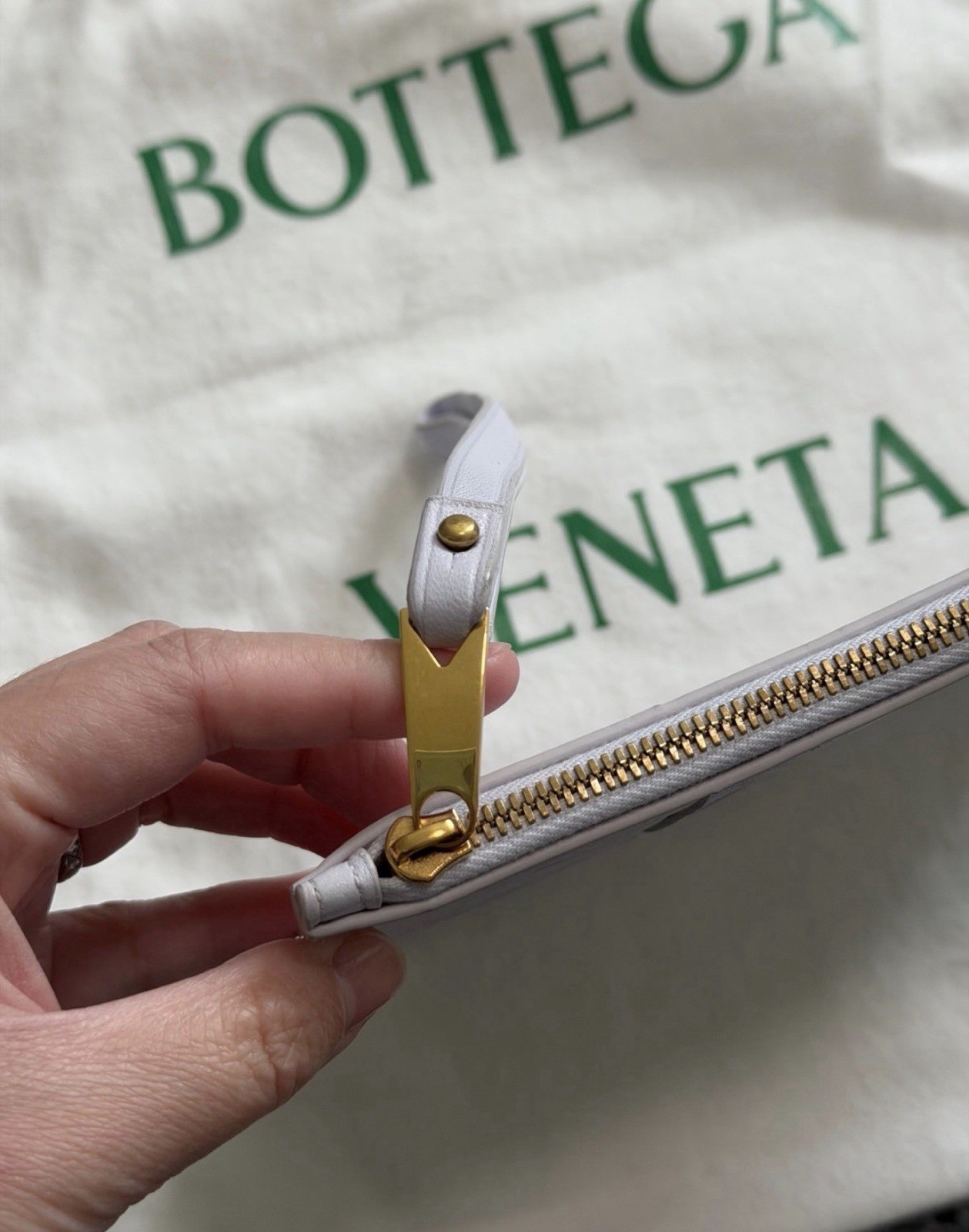 Auth Bottega Veneta Nappa Leather Cassette Lavender Wristlet Pouch Bag