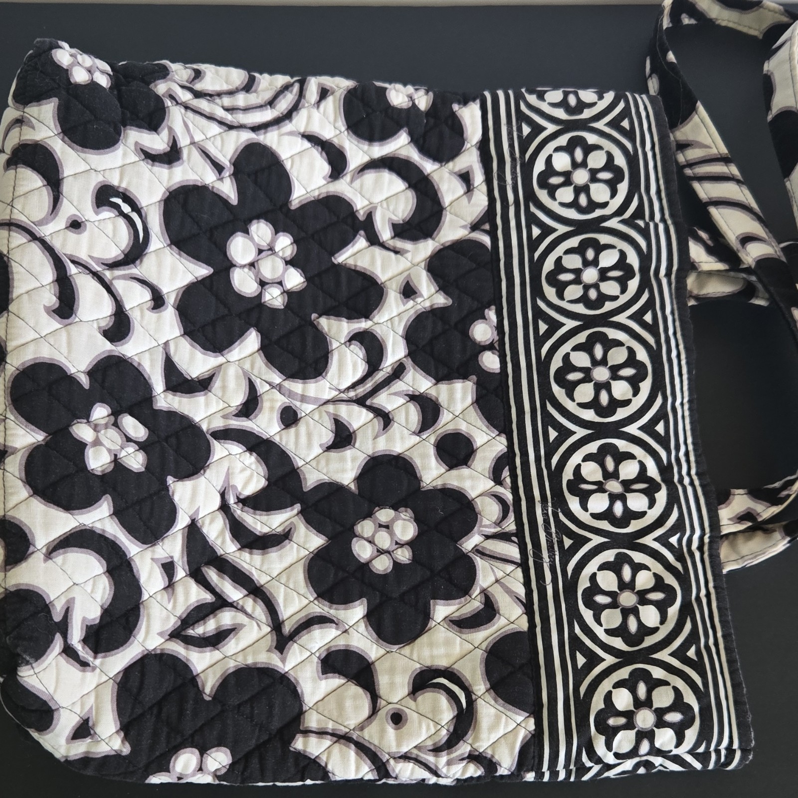 Vera Bradley Women’s NIght & Day Floral Quilted Shoulder Bag Toggle Closure