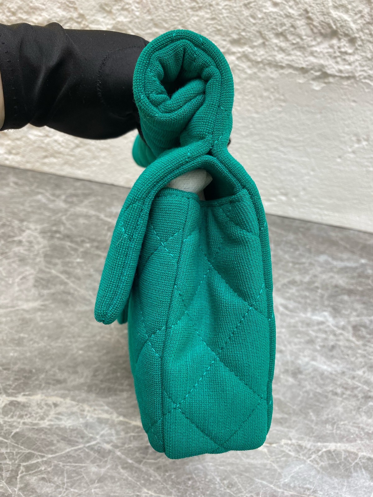 Chanel 23A Metiers d’Art Normal Velvet Green Jersey Knit Clutch Duty Paid